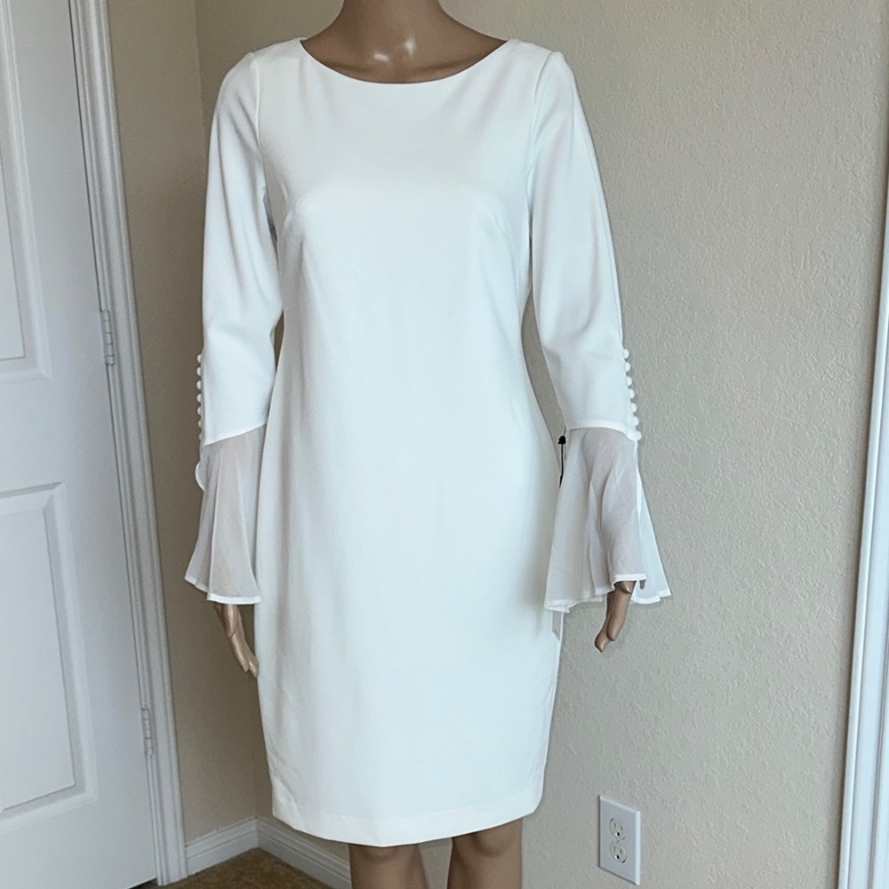 Elegant Calvin Klein White Dress with Flared Sleeves. - Picture 1 of 15